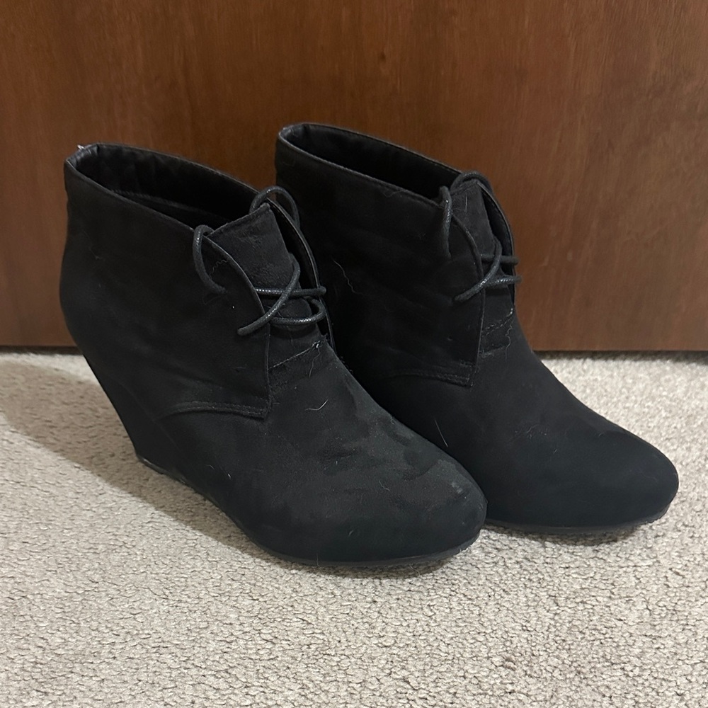 Elegant Black Lace-Up Ankle Booties
